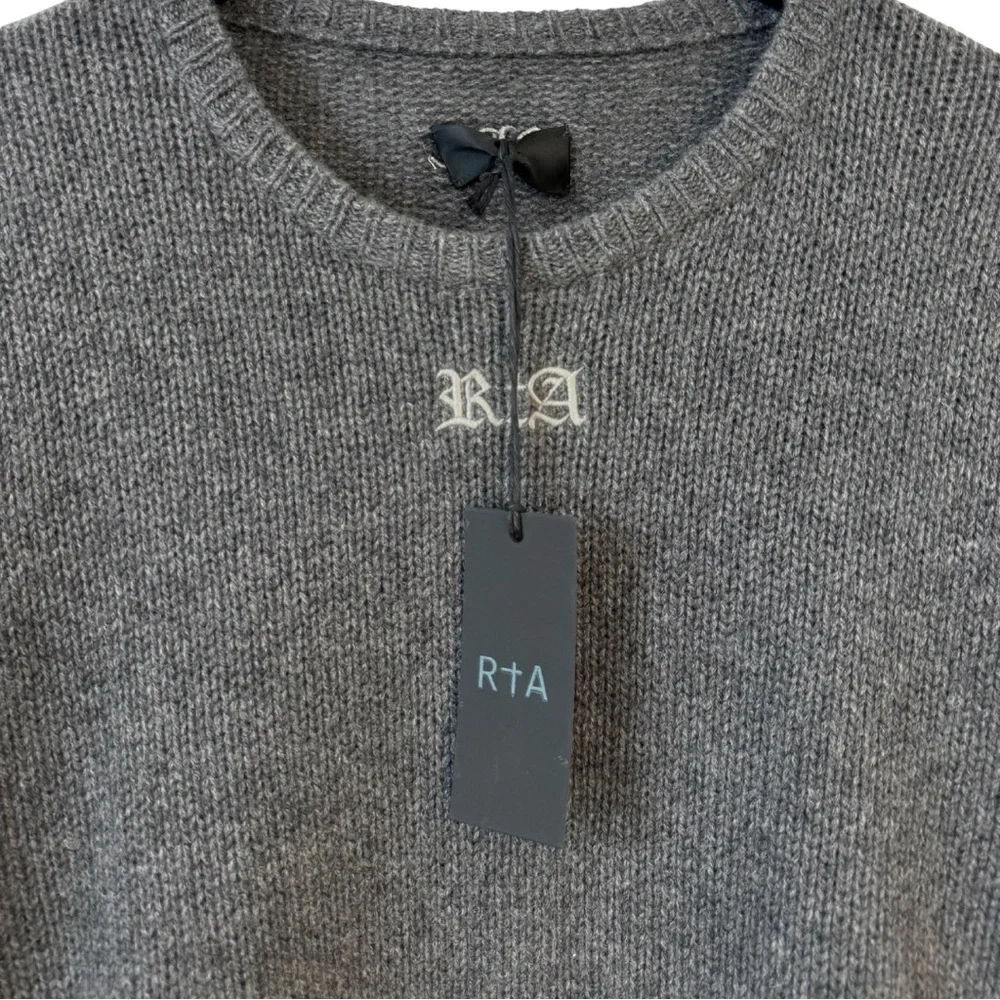 RtA Large Cashmere Embroidered‎ My Mind In New York City Crew Neck Sweater Gray
